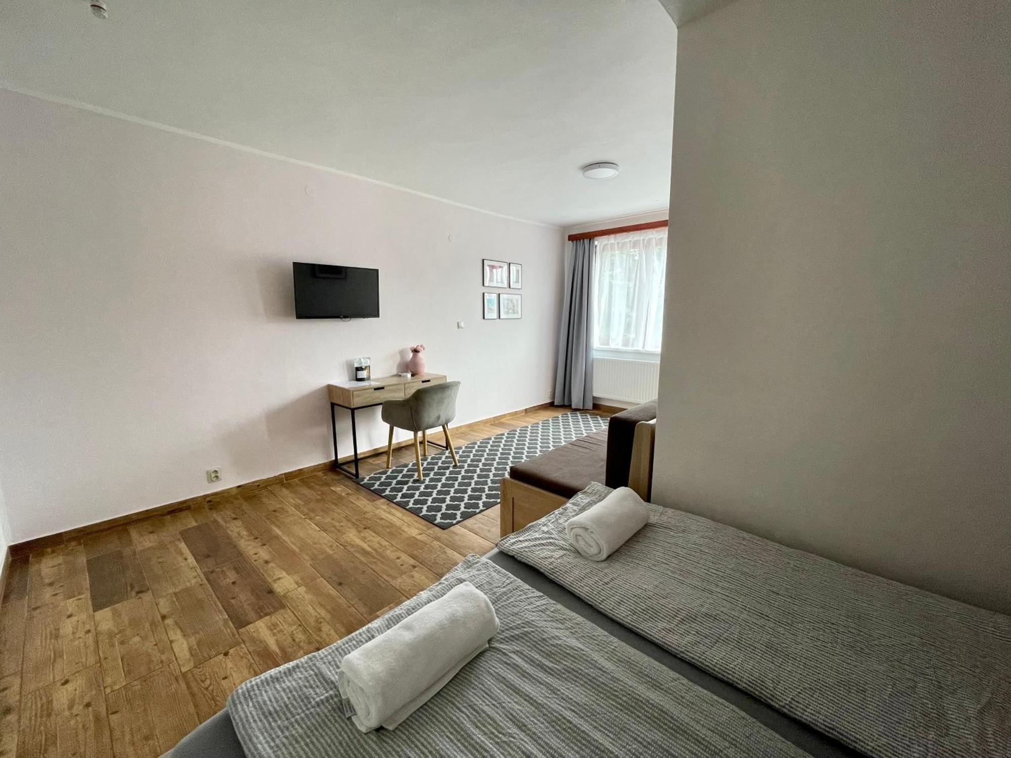 Penzion U Přehrady Luhačovice Zimmer foto