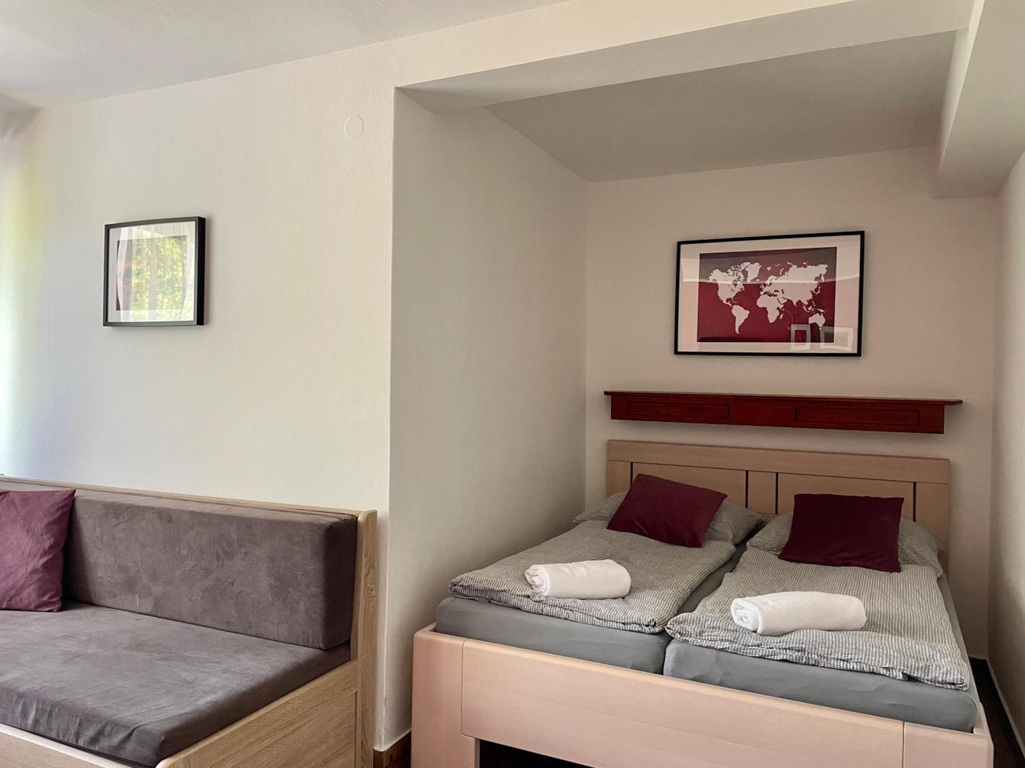 Penzion U Přehrady Luhačovice Zimmer foto