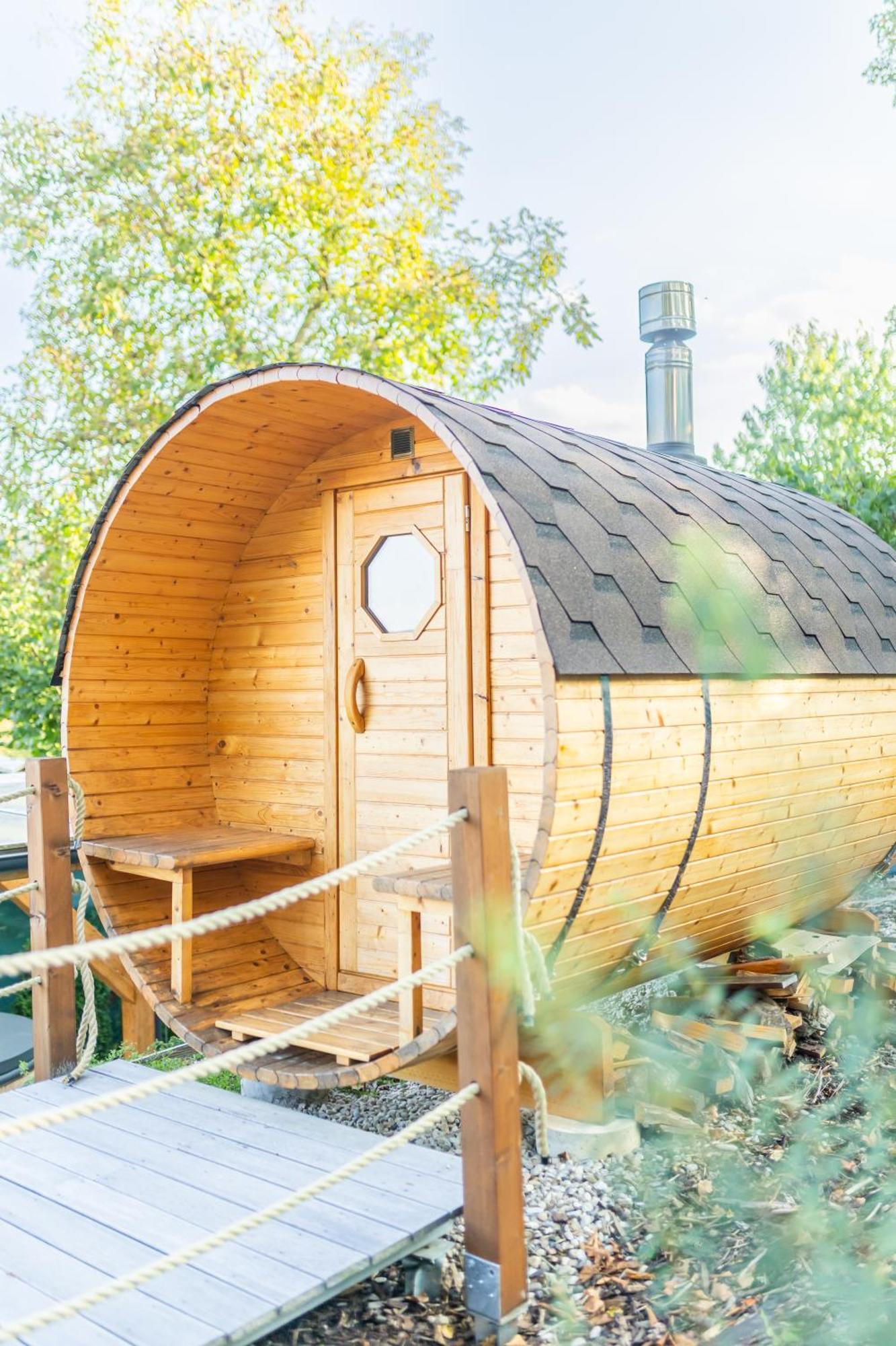 Penzion U Přehrady Luhačovice Exterior foto